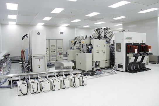 超高真空磁控溅射镀膜机